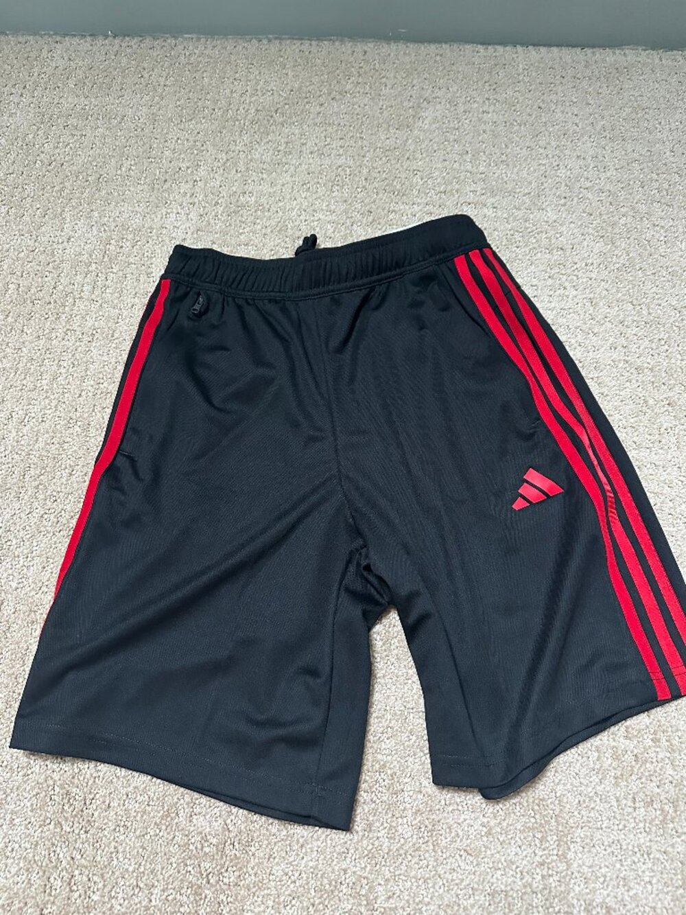 NWT Men's Train Essentials Piqué 3-Stripes Training Shorts - Size Small